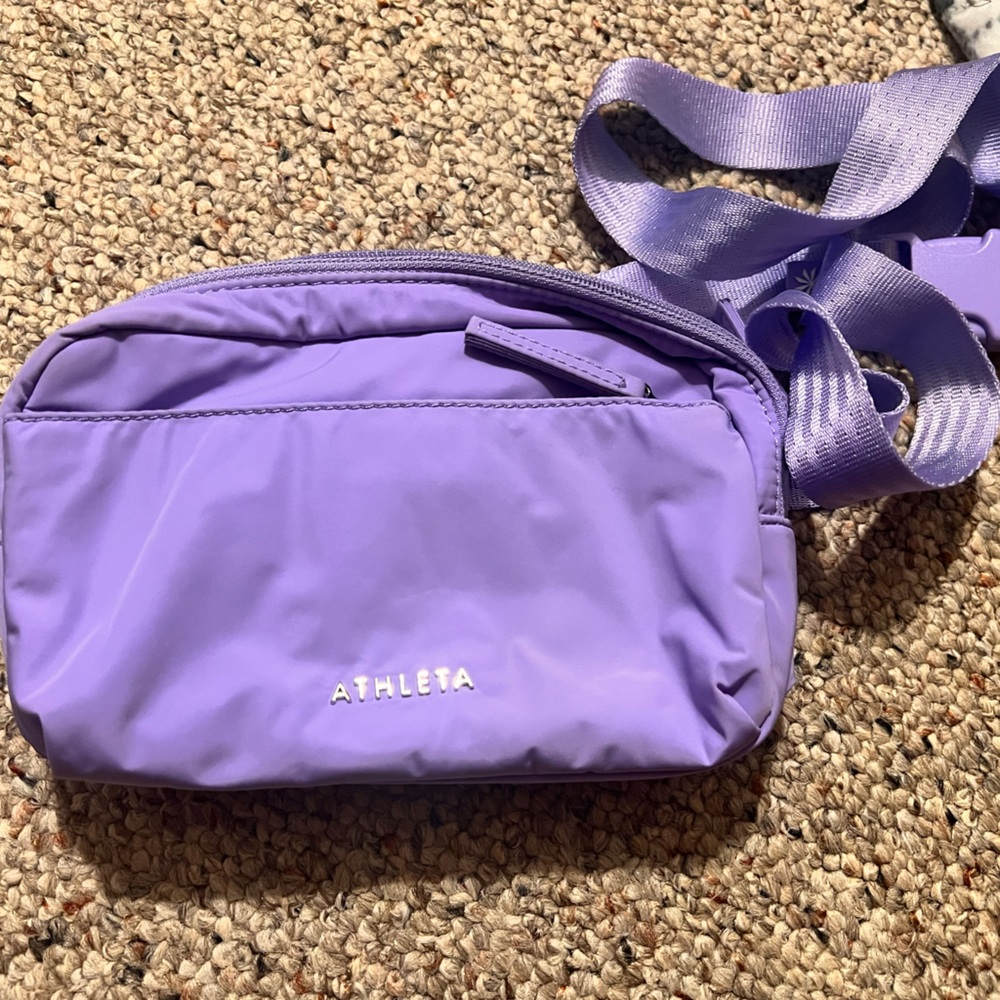 Athleta cross body gorgeous purple